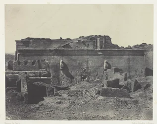 Fachada posterior, Gran Templo de Dendera (Teutyres), Alto Egipto