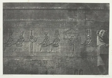 Gran Templo de Dendérah Teutyres, Esculturas de la Fachada Posterior, Alto Egipto