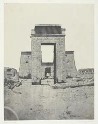 Karnak, Propileo del Templo de Khons, Tebas