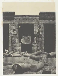 Médinet-Habou, Parte Oriental del Peristilo del Palacio de Ramsés-Méiamoun; Tebas