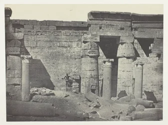 Médinet-Habou, Peristilo del Palacio de Ramsés-Méiamoun; Tebas