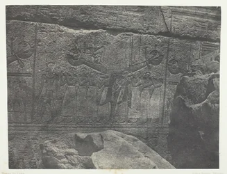 Palacio de Karnak, esculturas exteriores del santuario de granito, Tebas, 1849-51, impreso 1852