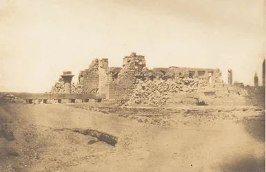 Ruinas de la sala hipóstila del Palacio de Karnak - Vista tomada desde el suroeste, 1849-50