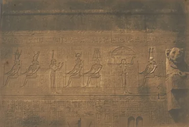 Esculturas en la fachada posterior del gran Templo de Dendérah Tentyris, 1849-50
