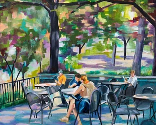 Cafetería al aire libre con ambiente relajado