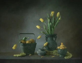 Tulipanes dorados y limones