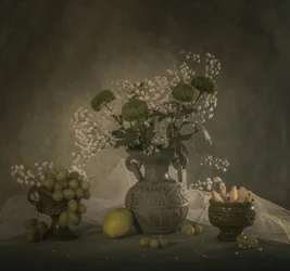 Bodegón floral melancólico