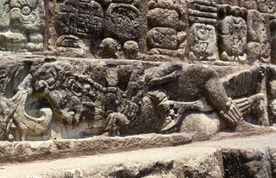 Prisionero de los escalones de la Escalera Jeroglífica, Copán, Período Clásico Tardío (600-900) c.760 AD