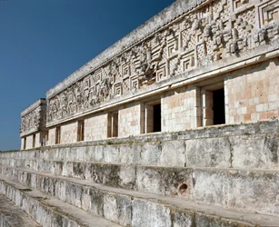 Palacio del gobernador, siglo VI