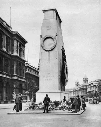 El Cenotafio, Whitehall, Londres, 1926-1927