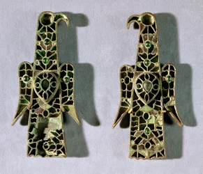 Par de broches en forma de águila