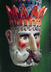 Máscara de un rey mago utilizada en procesiones para celebrar la fiesta de la Epifanía en México el 6 de enero