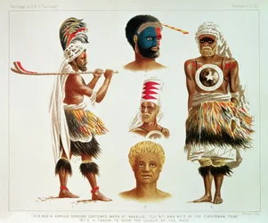 Varios Trajes de Baile Usados en Nakello, Fiyi, ilustración de 