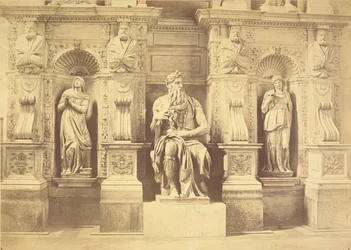 Tumba del Papa Julio II (1453-1513) detalle de Moisés flanqueado por Lea y Raquel