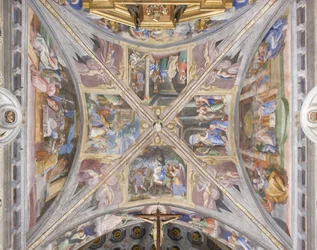 Bóveda del presbiterio con escenas de la vida de la Virgen María