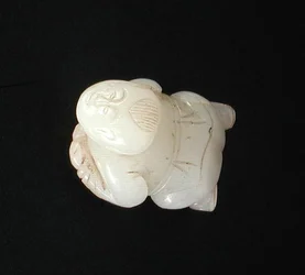 Figura de un niño, dinastía Ming (1368-1644) (jade)