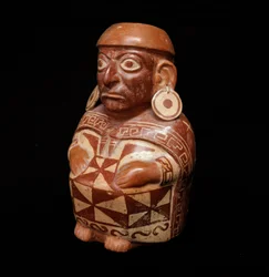 Arte precolombino, civilización mochica: vaso representando el "Textil" - 200 a.C.-700 d.C. Lima, Museo Nacional de Antropología y Arqueología, Perú