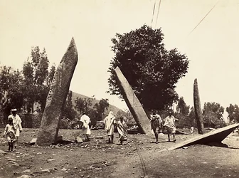 Construyendo un Imperio en la era fascista: sitio donde una vez estuvo el Obelisco de Axum, ahora trasladado a Roma, 09/05/1936 (foto en b/n)