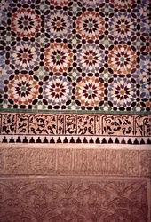 La pared inferior del patio principal, construido por los Saadíes en 1565