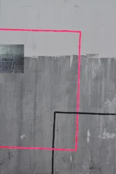 Geométrico en gris y rosa, en negrita