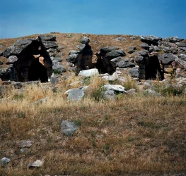 Arte micénico: casas construidas en las fortificaciones de la ciudad de Tirinto, alrededor de 1200 a.C. Grecia