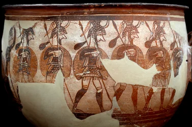Civilización micénica: crátera llamada Crátera de los guerreros. Del círculo de tumbas A de Micenas. Siglo XII a. C. Atenas, Museo Arqueológico Nacional.