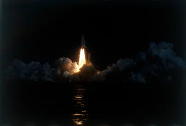 Despegue del transbordador espacial 