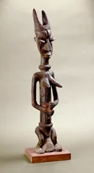 Figura de Onile, Iperu, Tsoede (bronce)