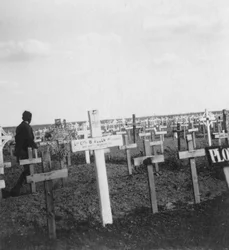 Cementerio de guerra británico, Gouzeaucourt, Francia, Primera Guerra Mundial, c. 1917-c. 1918