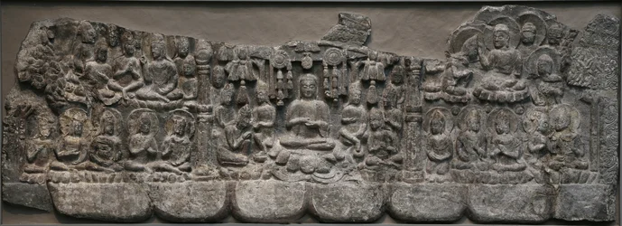 Escultura mural: Reuniones celestiales de Budas y Bodhisattvas, Handan, provincia de Hebei, 550-577