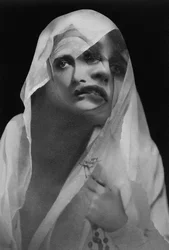 Sante, 2025 (Técnica mixta digital)