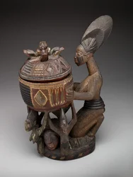 Figura femenina arrodillada con cuenco (olumeye), c.1910 a c.1938