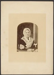 Miss Constable, también conocida como Family Likeness