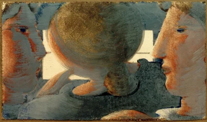 Tres cabezas frente a la ventana