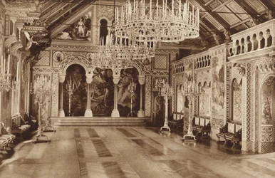 Castillo de Neuschwanstein del rey de Baviera, el salón de los cantores