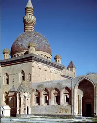 Patio y mezquita del Palacio de Ishak Pasa