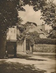Luz solar y sombra en un camino sinuoso de Highgate, c1935