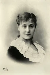 Retrato de Emilie Broisat (foto)
