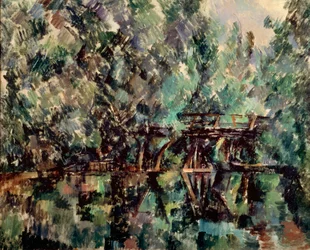 Un puente sobre un estanque