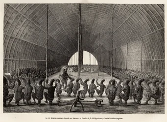 Mounza, rey de los Mombouttous (Zaire), bailando frente a su harén, compuesto por 80 mujeres, grabado después del dibujo de P. Philippoteaux, ilustrando un viaje al corazón de África, en 1868-1871, por el Dr. George Schweinfurth, publicado en 