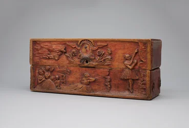 Caja de madera decorada