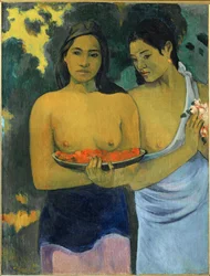 Dos mujeres tahitianas ofreciendo frutos rojos y flores rosas (óleo sobre lienzo)