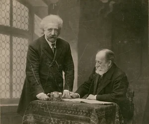 [Dos hombres en el interior, probablemente René Thorel y Hollman]