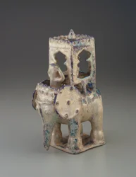 Elefante con howdah y figura, Irán, dinastía Seljúcida