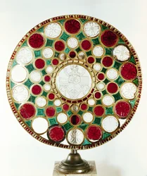 La copa de Salomón, con un relieve de un rey, período sasánida (226-651)