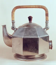 Hervidor eléctrico, diseñado para A.E.G., c.1908
