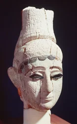 Cabeza de un príncipe o una princesa de Ugarit