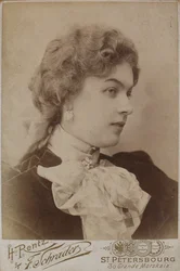 Anastasya Dmitrievna Vyaltseva, 1871-1913, mediados de la década de 1890
