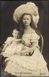Reina Viktoria Luise como Tía Princesa