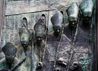Obispos de Ljubljana, por Mirsad Begic, Catedral de San Nicolás, Ljubljana, Eslovenia